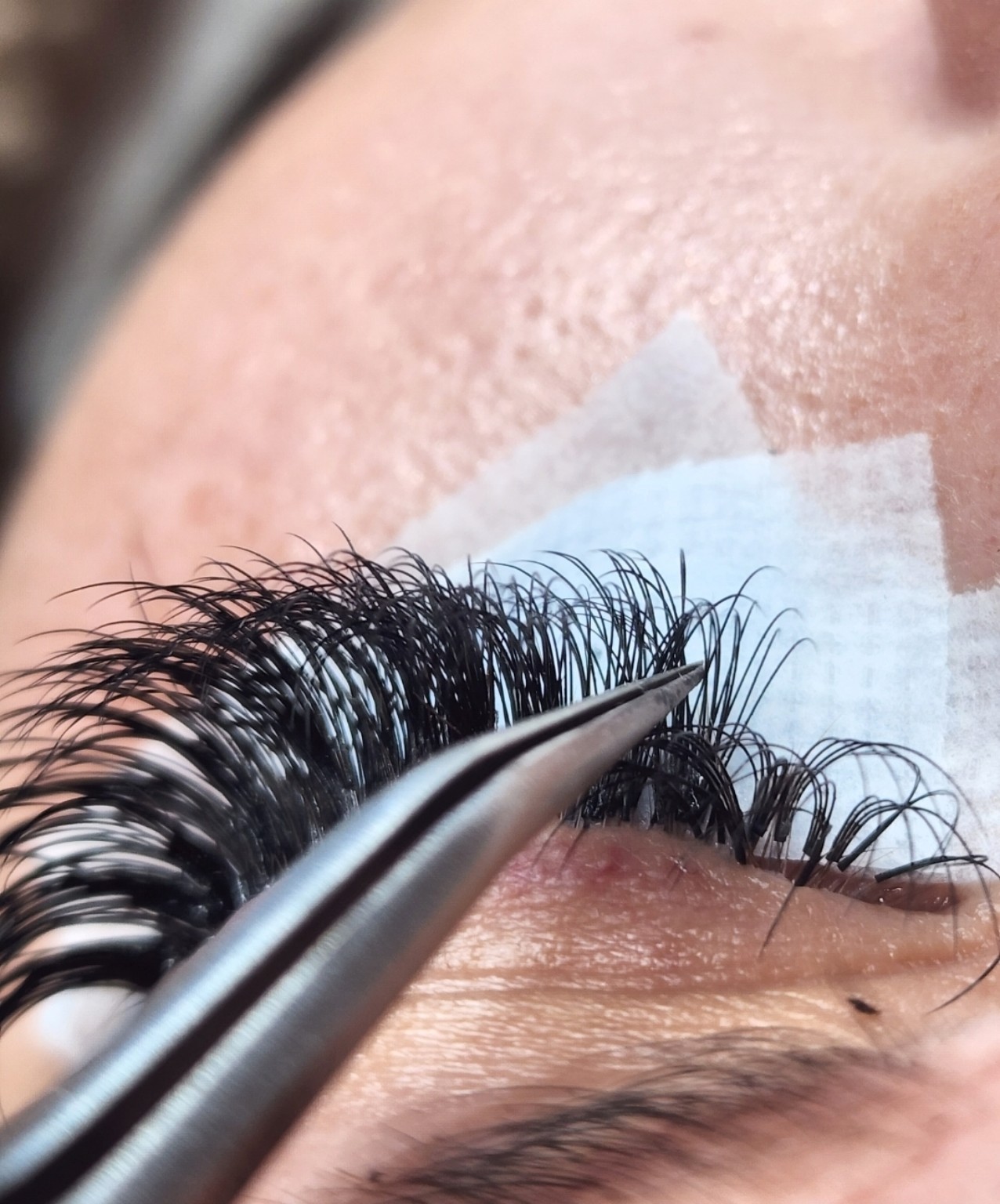 Lash Extensions · Close-up