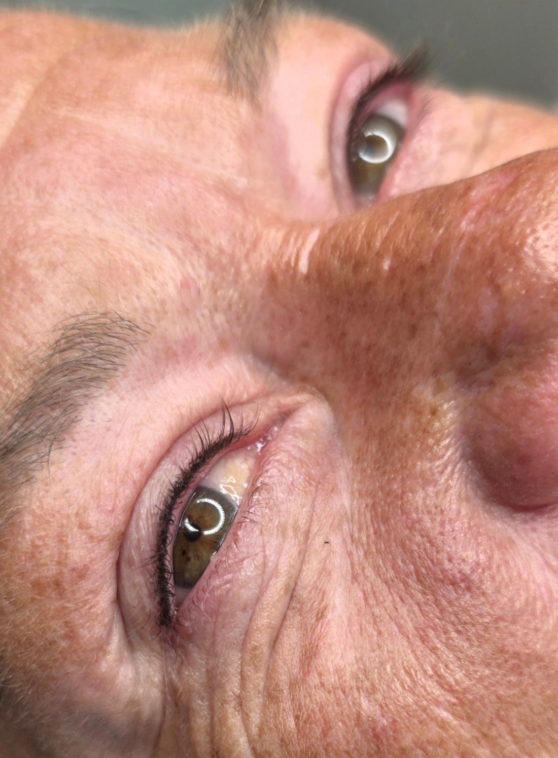 Lashline Enhancement · Close-up